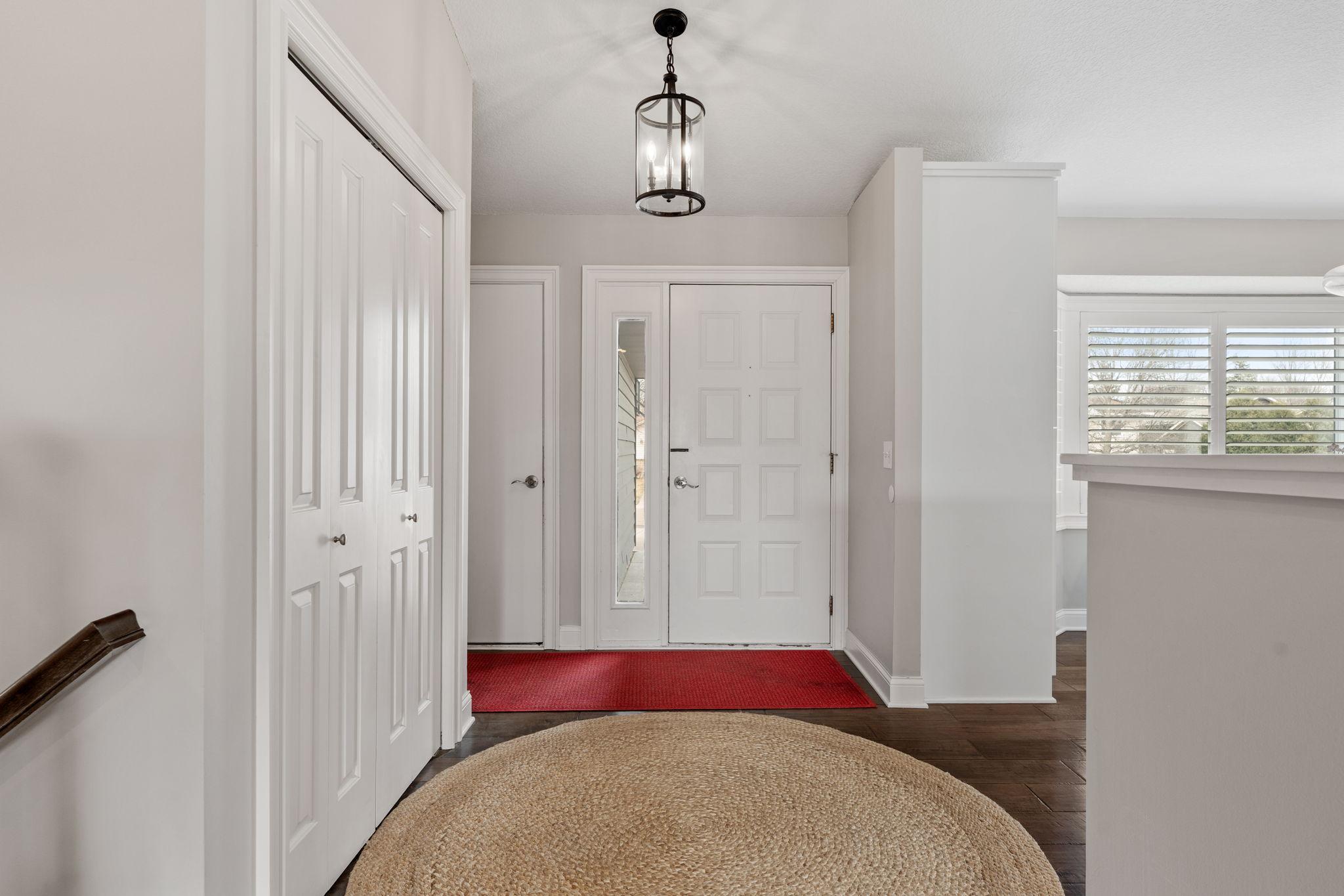 18-web-or-mls-12443 90th Ave N-18.jpg