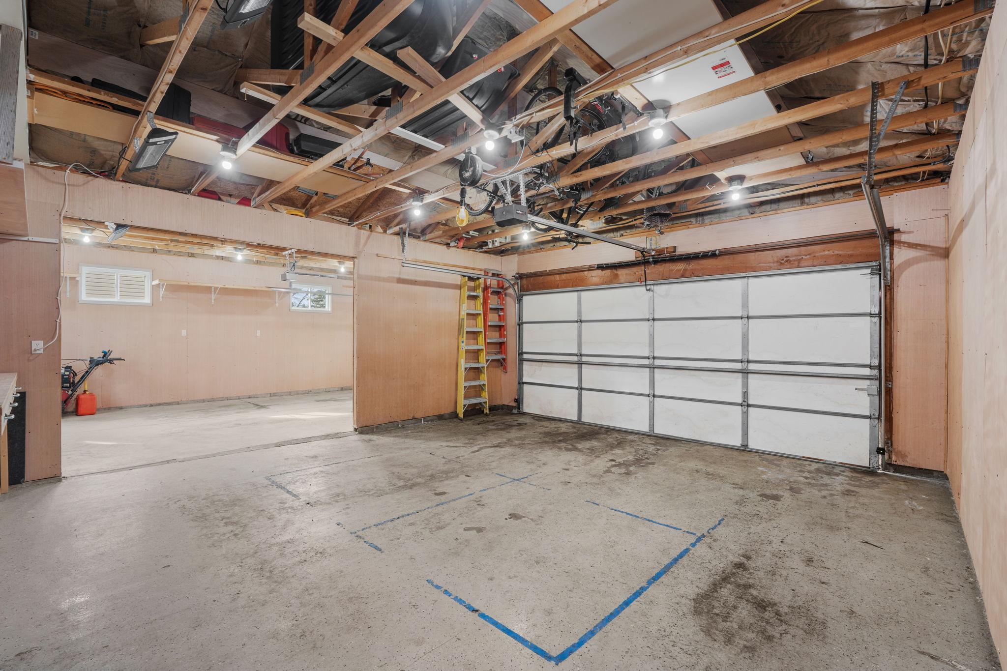 63-web-or-mls-12443 90th Ave N-63.jpg