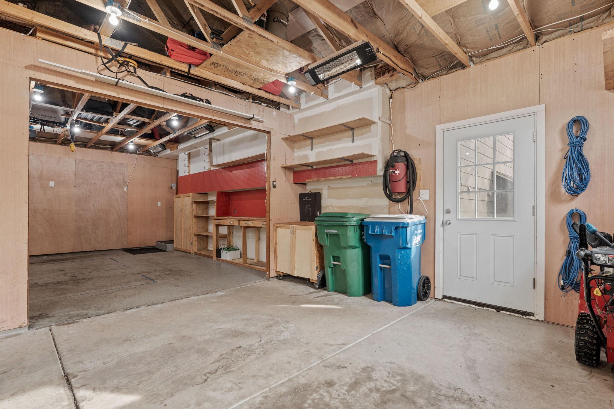 64-web-or-mls-12443 90th Ave N-64.jpg