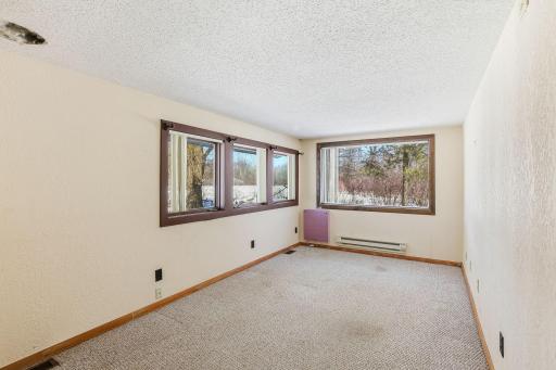 2652 Paradise Trail NW, Isanti, MN 55040