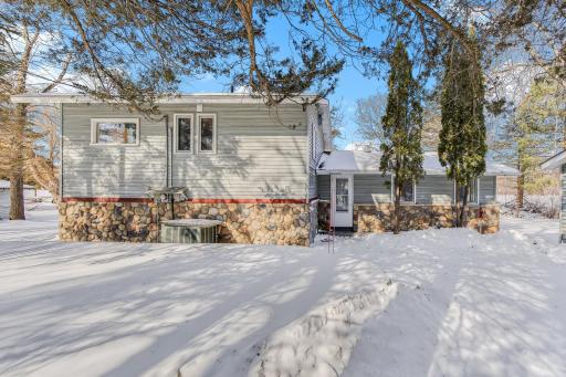 2652 Paradise Trail NW, Isanti, MN 55040