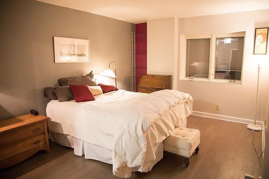 Bedroom, facing West