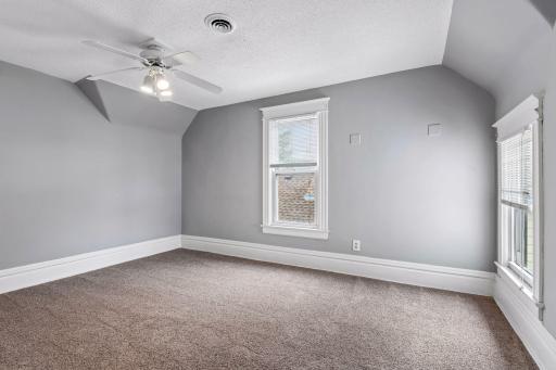 LARGE second bedroom with walk-in closet