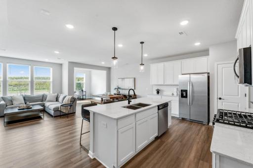 17967 Giants Way, Lakeville, MN 55044