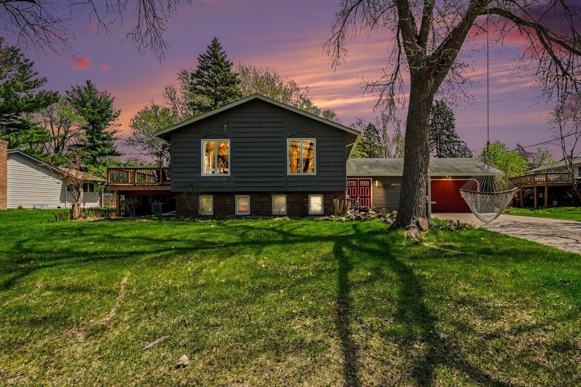 8608 Mattson Brook.jpg