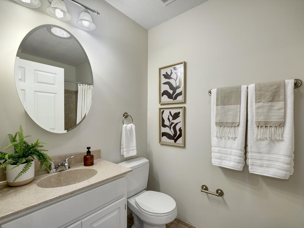 Full bath with stylish finishes