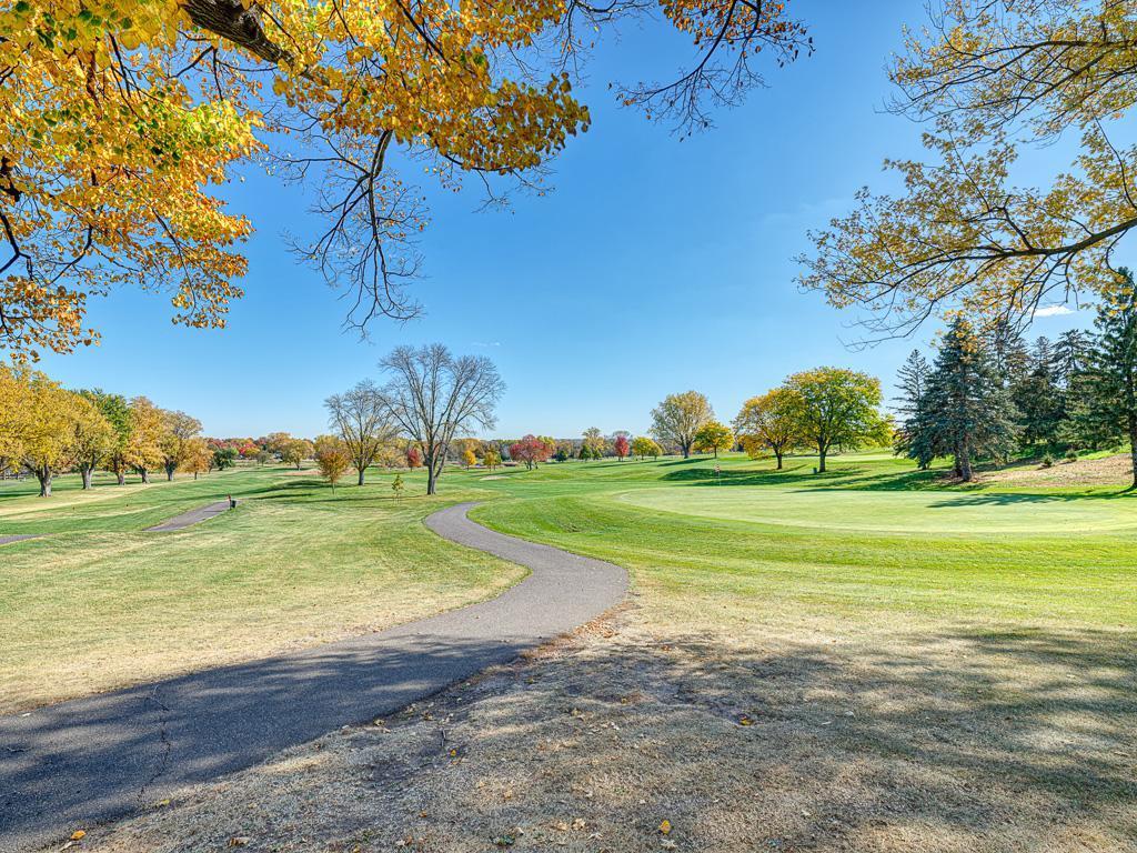 Charming Highland Park community!