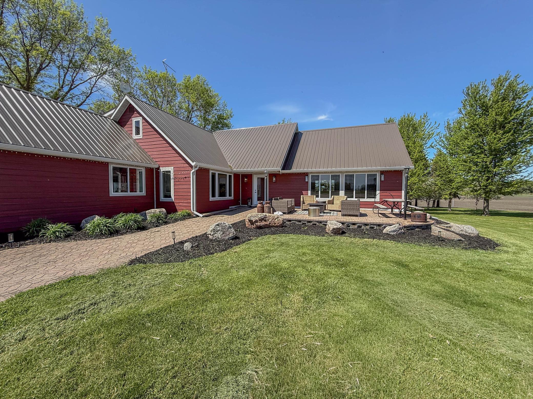 18522 15th St SW Blomkest - 5 acres