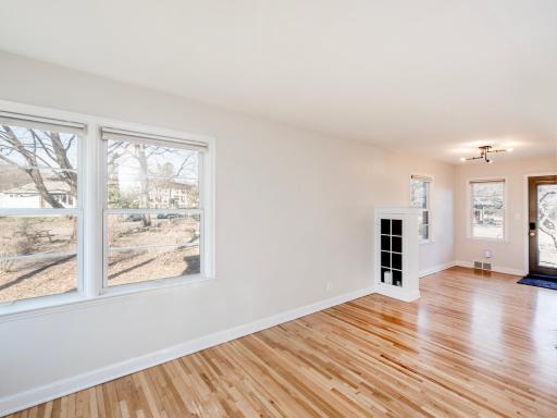 2263 Priscilla Street, Saint Paul, MN 55108