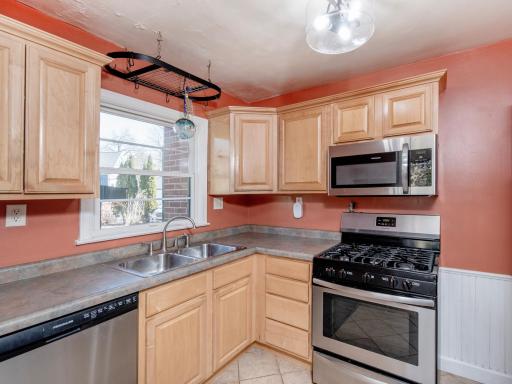 2263 Priscilla Street, Saint Paul, MN 55108