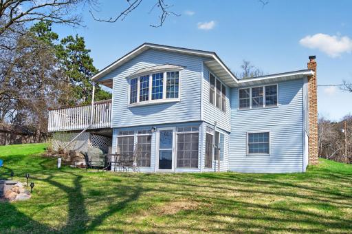 Patio and 3 season porch off of the walk out lower level!