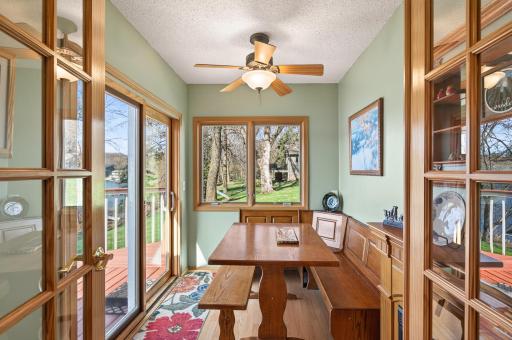 Sandy lake dinette, a great place for morning coffee or a game of cards with a view!