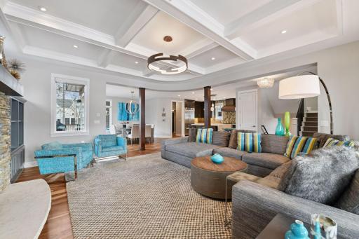 633 Park Street E, Wayzata, MN 55391