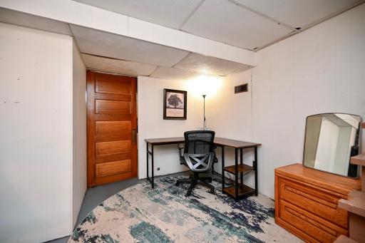 629 W King Street, Winona, MN 55987