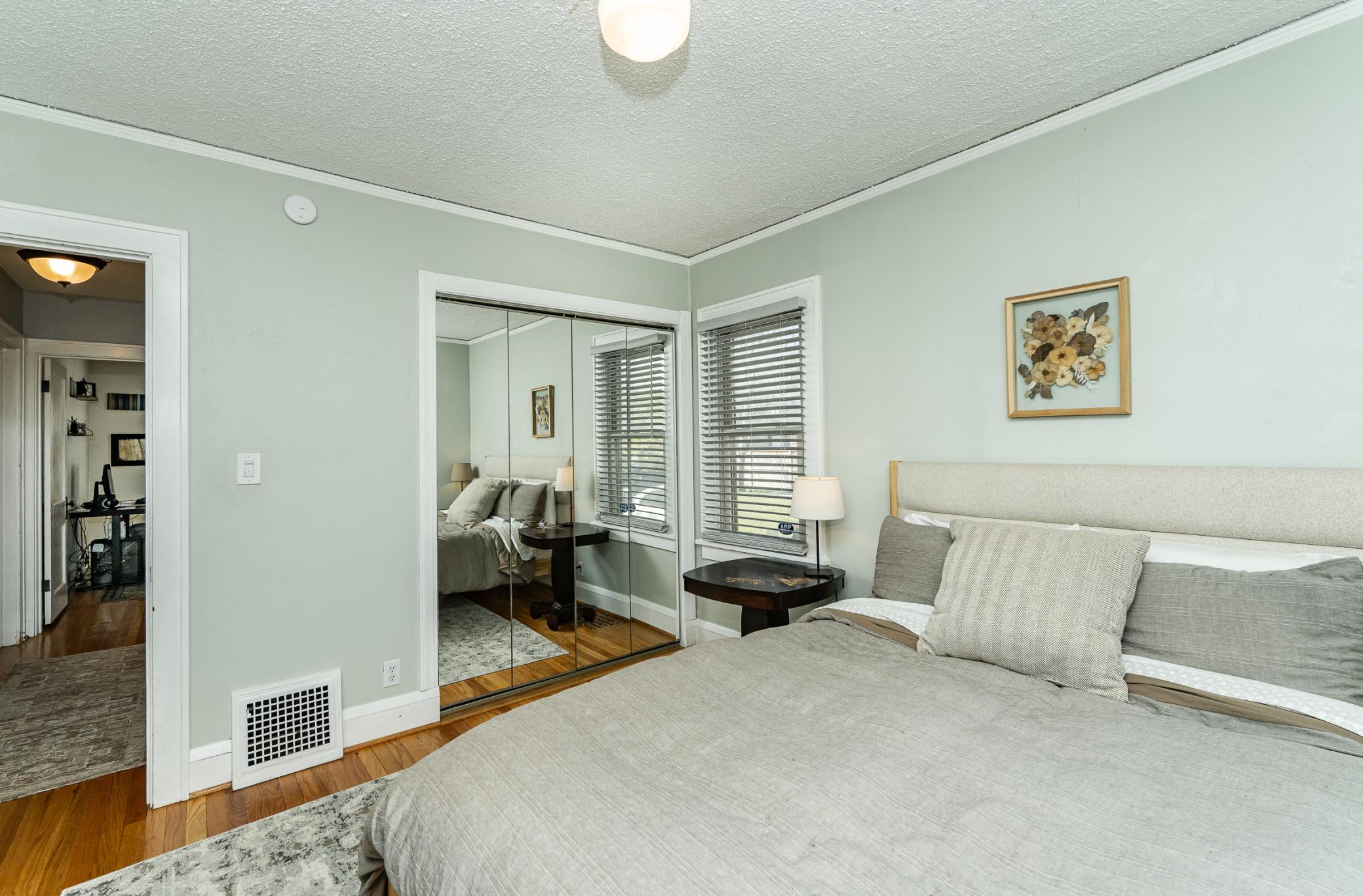 Bedroom 2 (Main Floor)