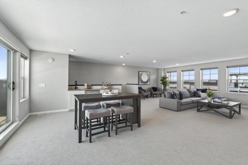 875 W Falls Passage, C, Saint Paul, MN 55116