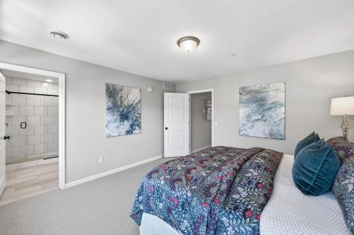 875 W Falls Passage, C, Saint Paul, MN 55116