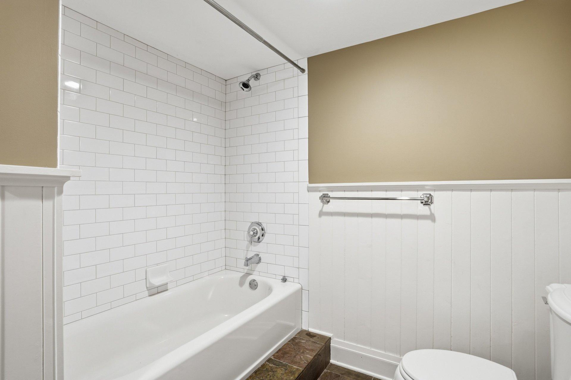 2200 Kenwood Parkway - Lower Level full bath