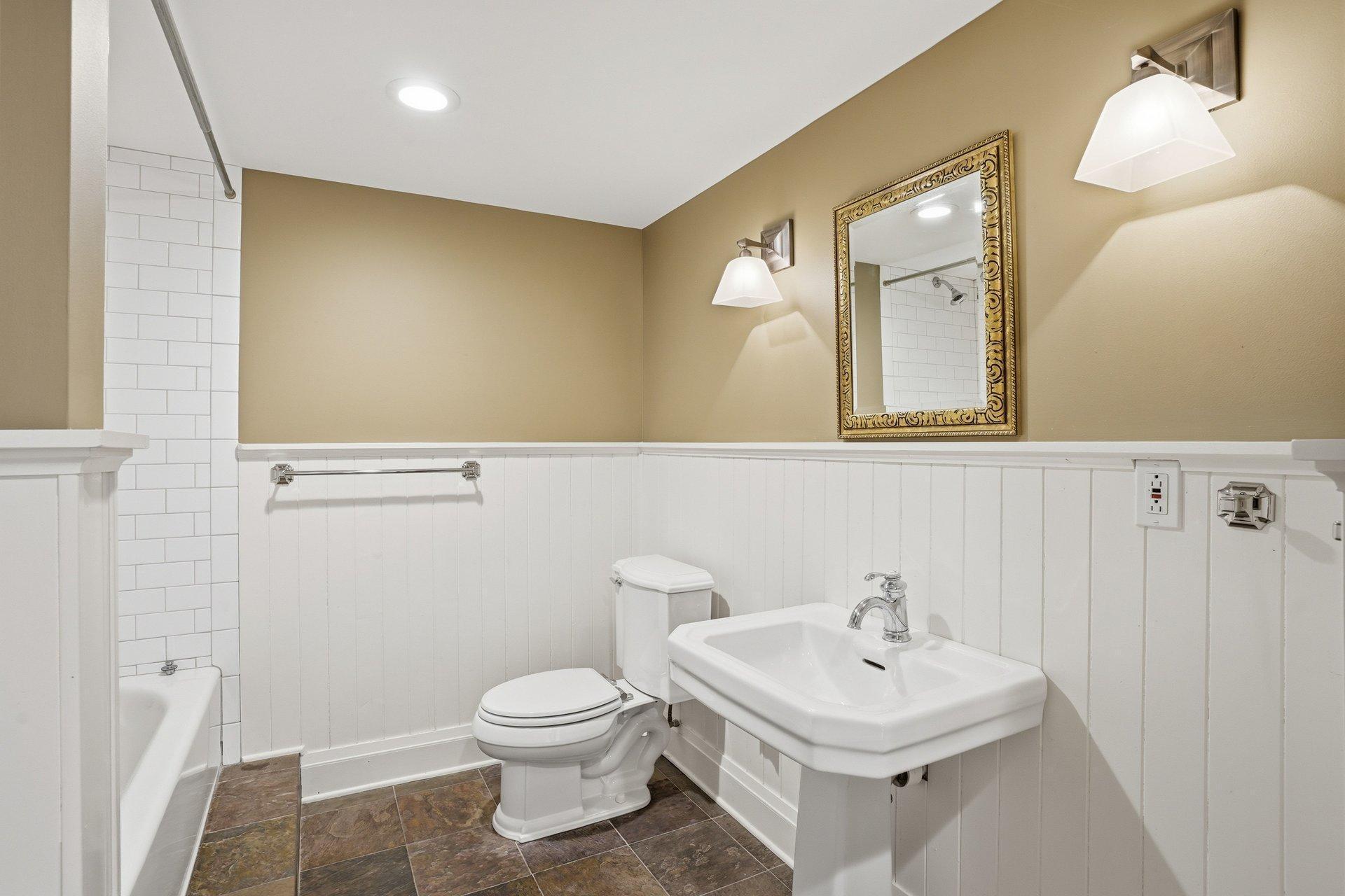 2200 Kenwood Parkway - Lower Level full bath