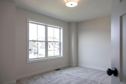 3627 Knightsbridge Trail N, Lake Elmo, MN 55042