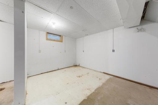 1323 Greenwood Place, Faribault, MN 55021