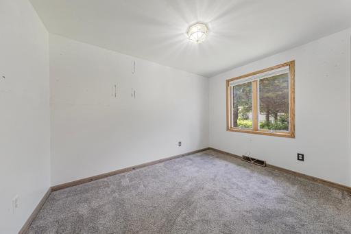 1323 Greenwood Place, Faribault, MN 55021