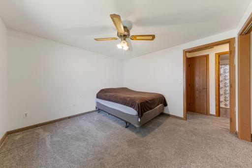 1323 Greenwood Place, Faribault, MN 55021