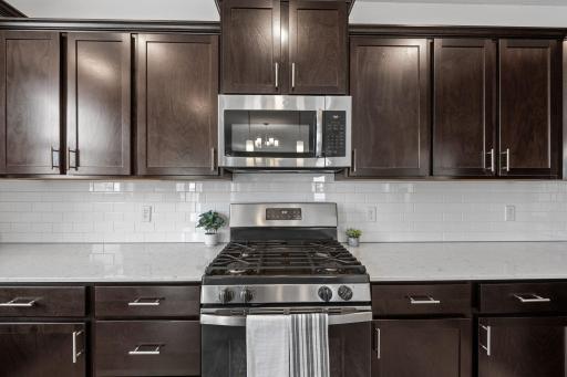 18504 70th Avenue N, Maple Grove, MN 55311