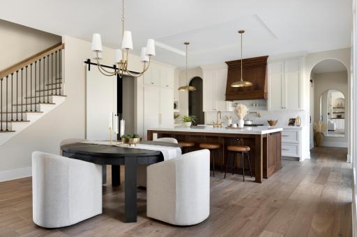 Kitchen & Dining Area