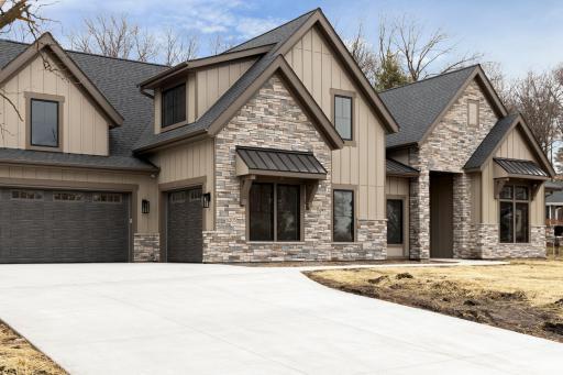 Welcome Home! 6205 Hillside Road