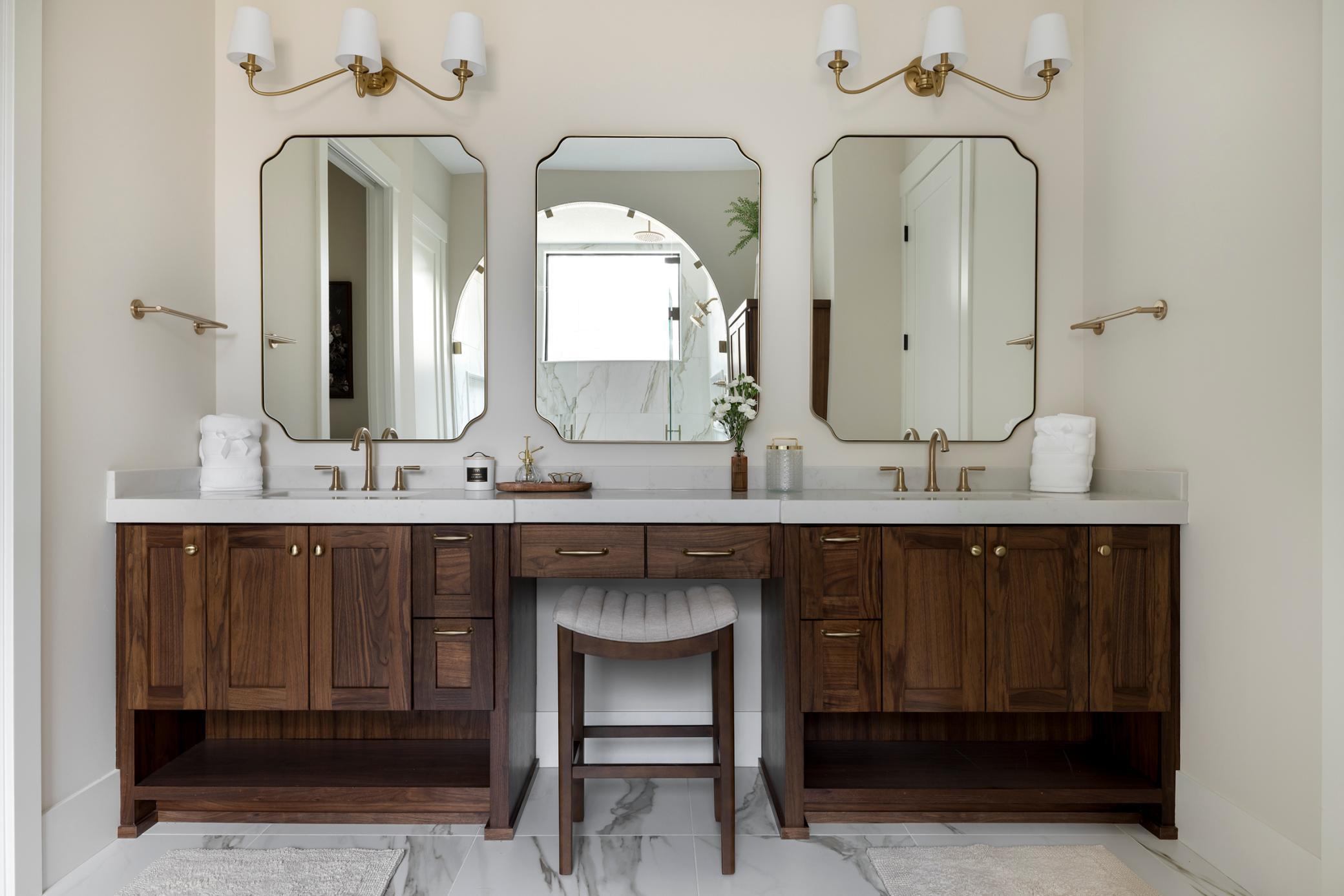 Primary Ensuite Bath Vanities