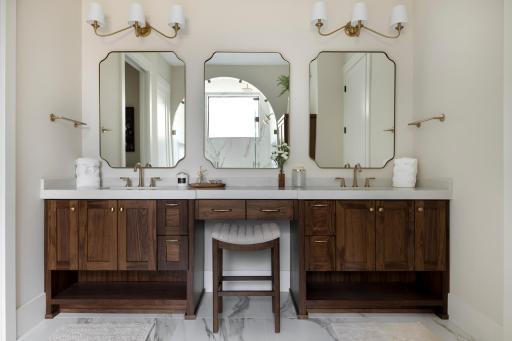 Primary Ensuite Bath Vanities