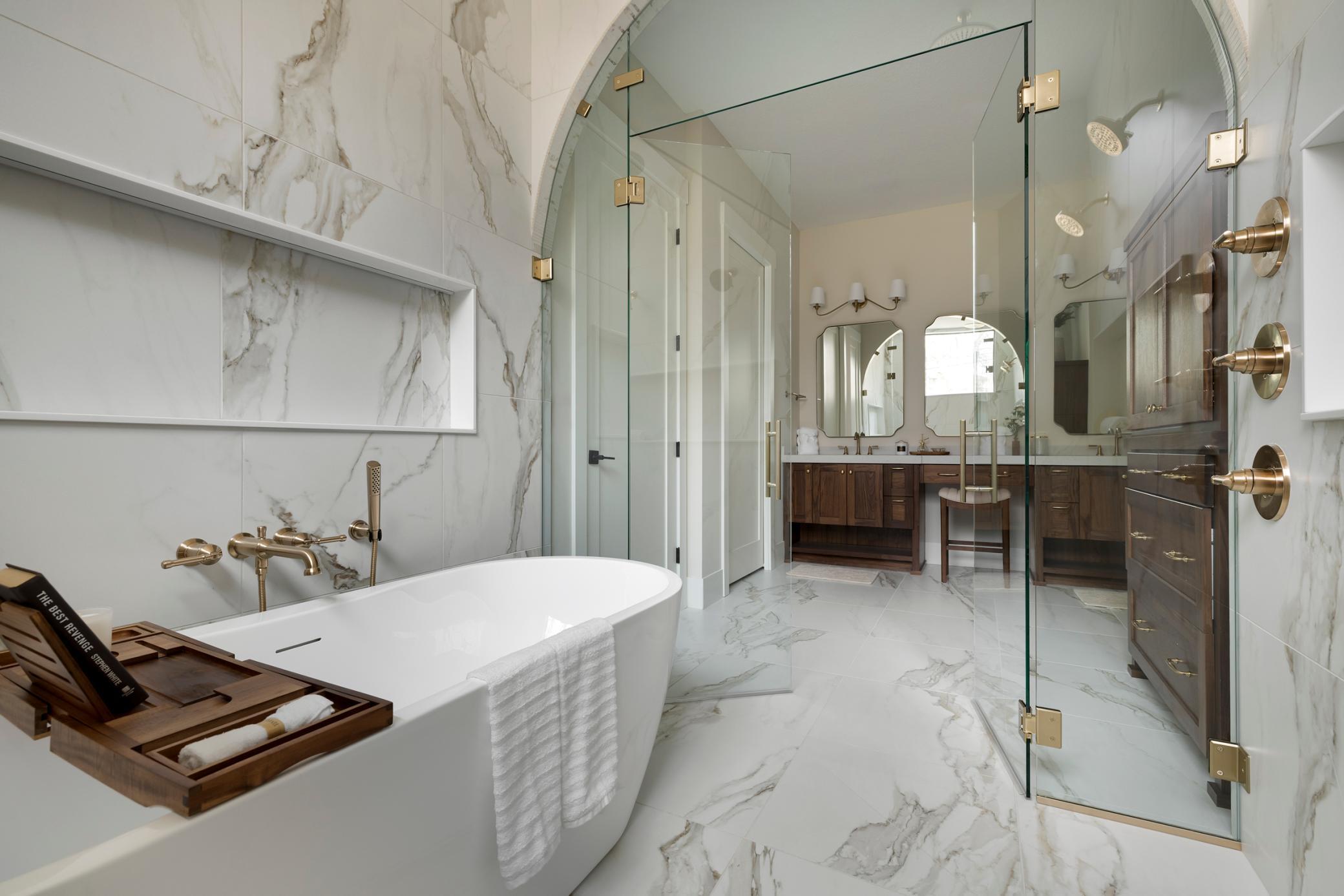 Primary Ensuite Bath