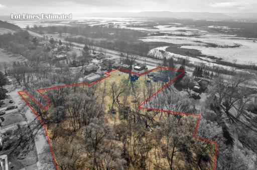 W394 Bluff Siding Road, Fountain City, WI 54629