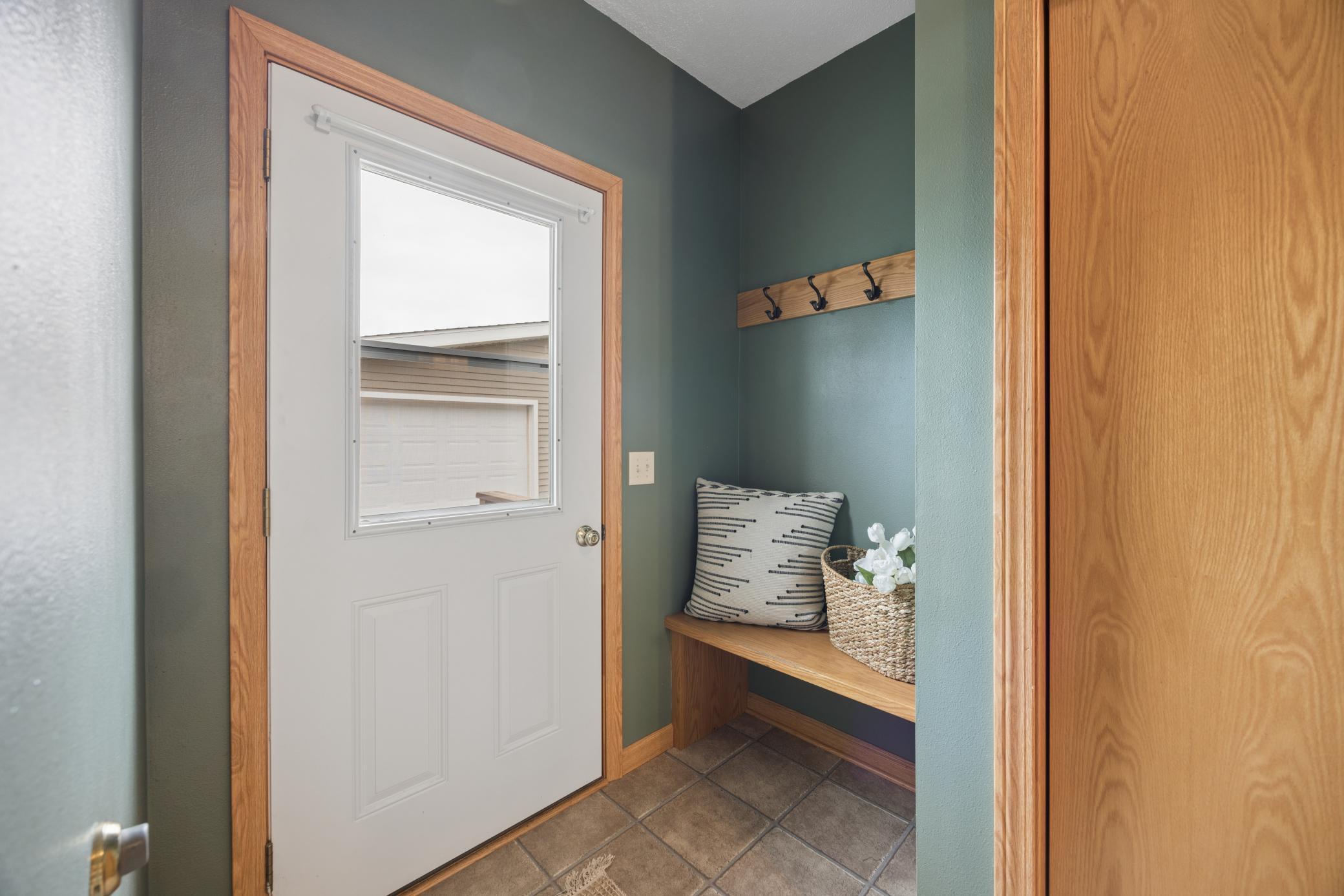 Little nook for coats, shoes and boots.