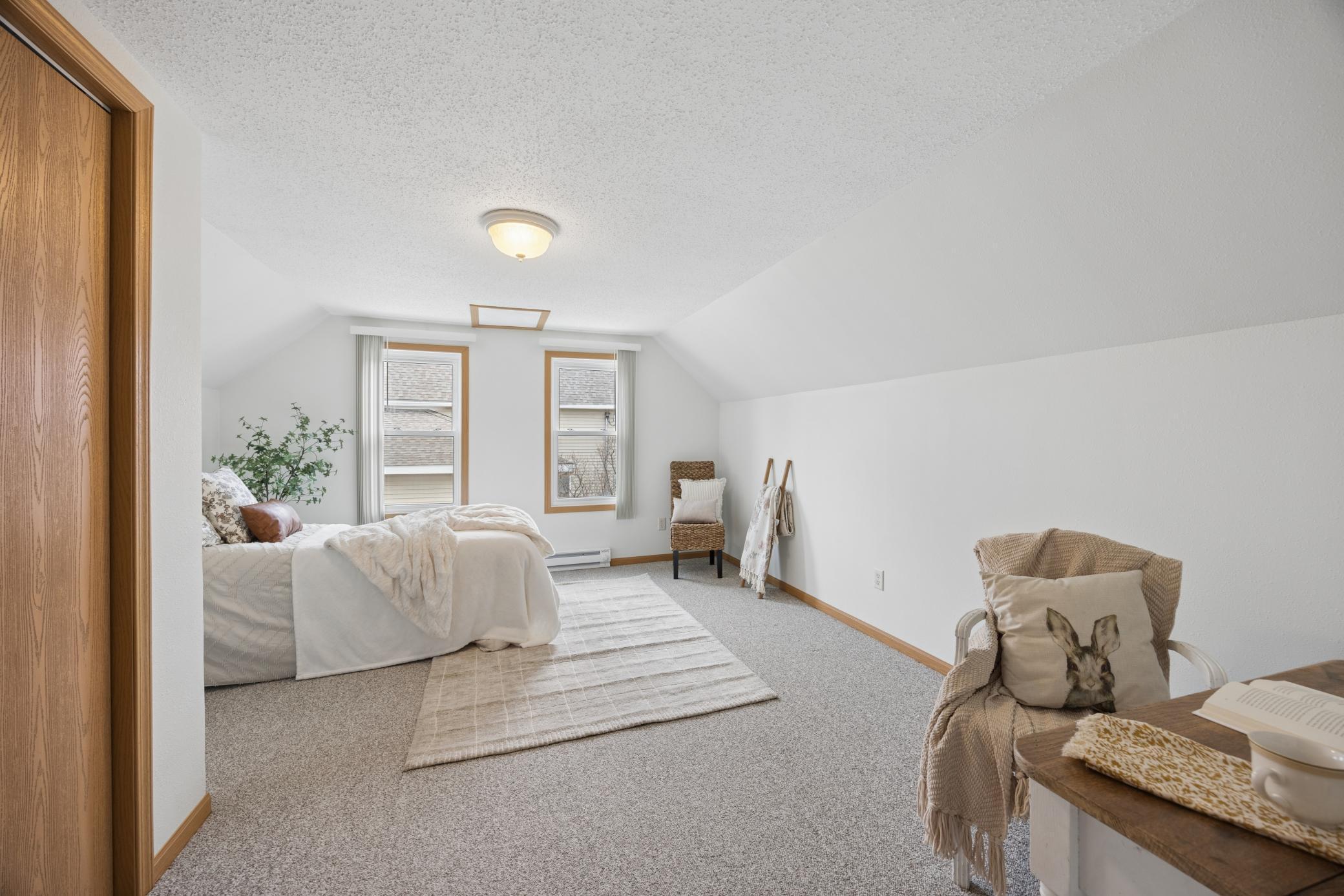 Second upper level bedroom.