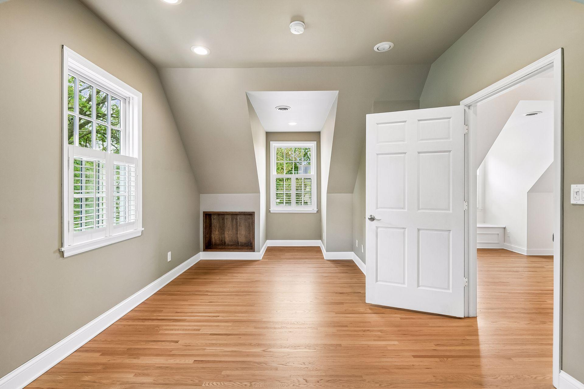 Upstairs Bedroom 2
