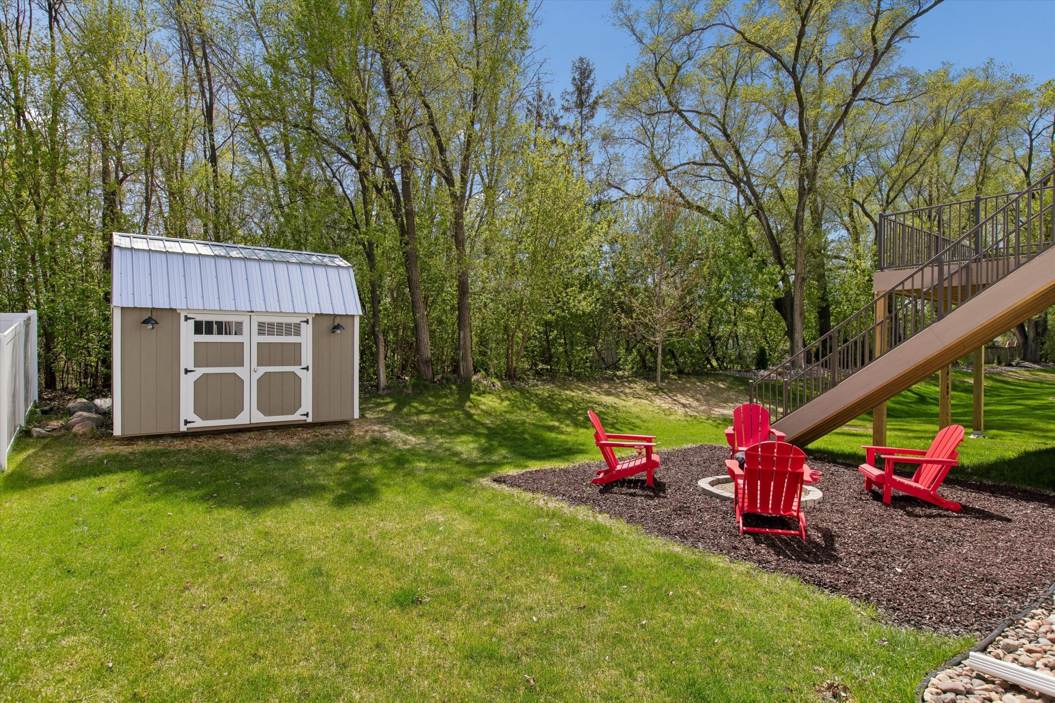 Room for playing and entertaining