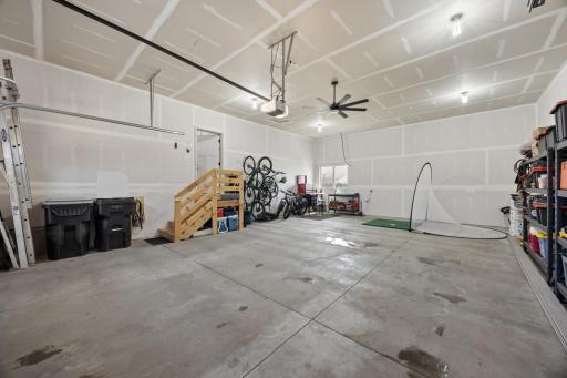 26'x35' Roughed in for heat and golf simulator. 12'ceiling too!