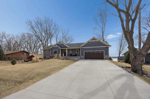 6824 W Shadow Lake Drive, Circle Pines, MN 55014