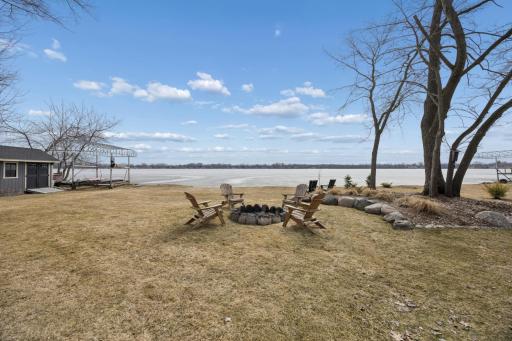 6824 W Shadow Lake Drive, Circle Pines, MN 55014