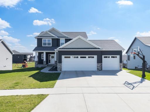 855 Towne Drive NE, Byron, MN 55920
