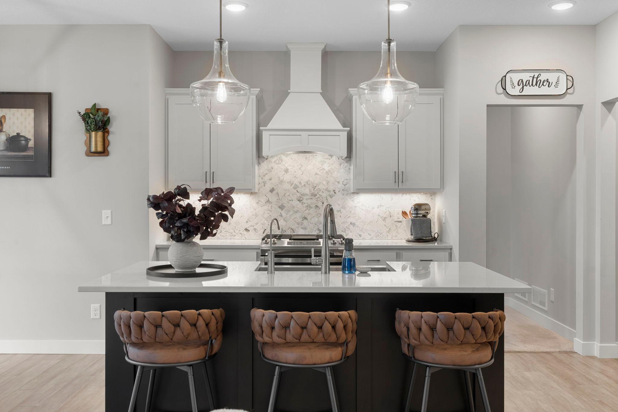 25-web-or-mls-23996 186th St NW-175.jpg