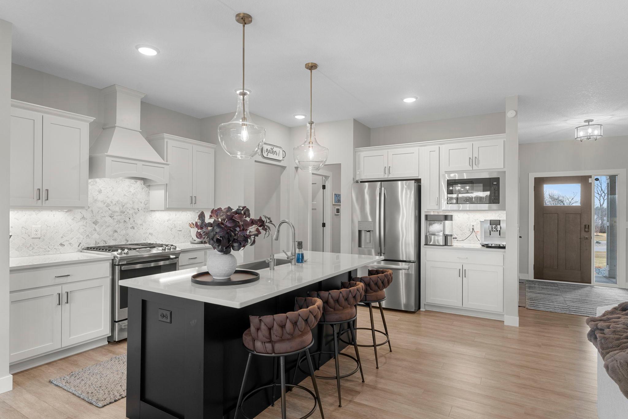 23-web-or-mls-23996 186th St NW-160.jpg