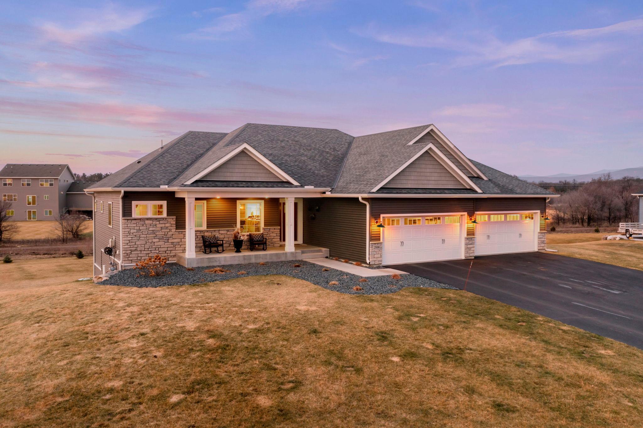 1-web-or-mls-23996 186th St NW-51 copy.jpg