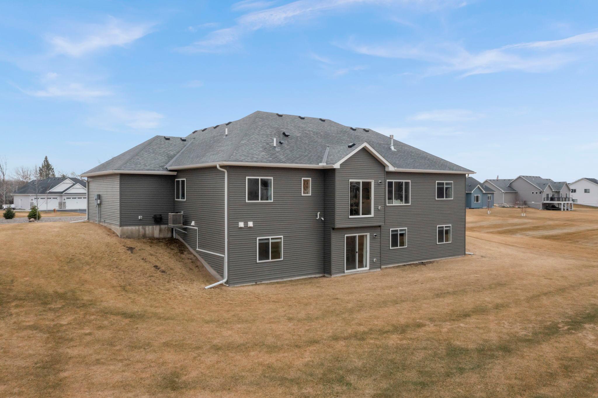 73-web-or-mls-23996 186th St NW-3.jpg