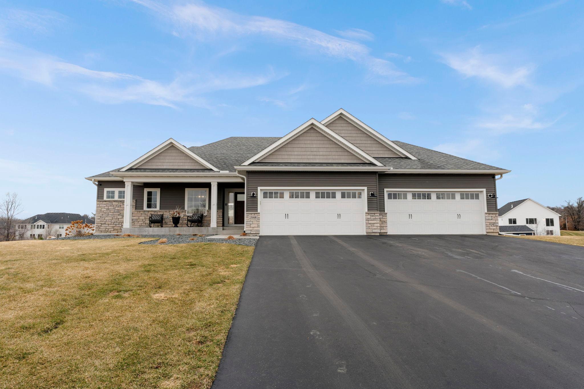 9-web-or-mls-23996 186th St NW-70.jpg