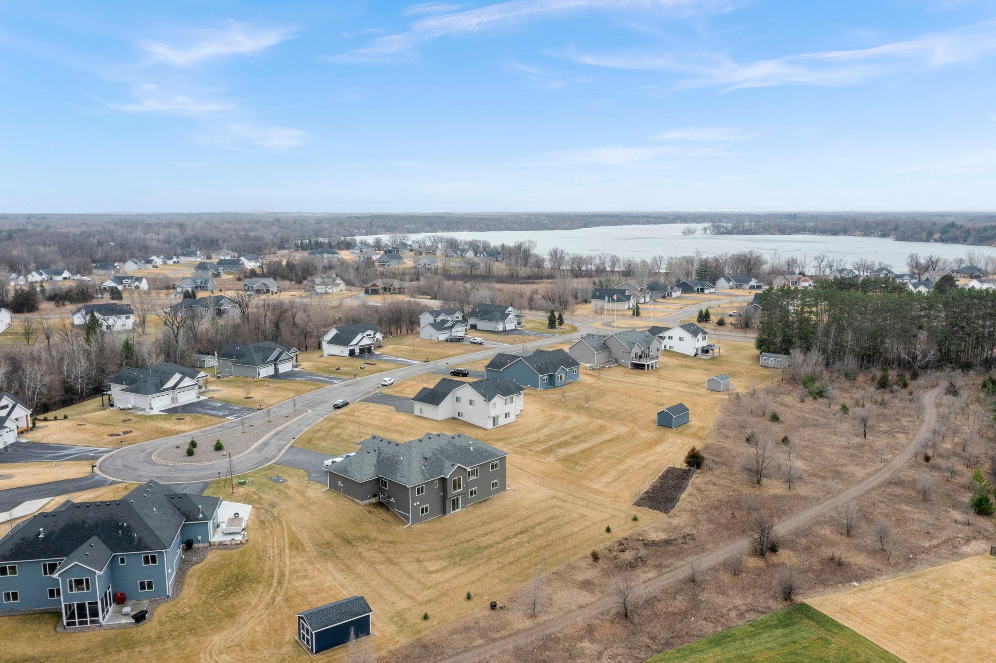 80-web-or-mls-23996 186th St NW-18.jpg