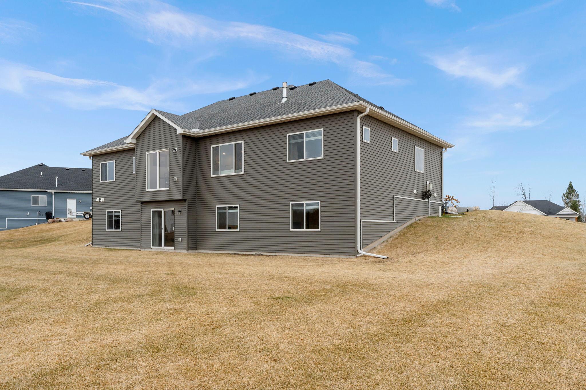 69-web-or-mls-23996 186th St NW-88.jpg