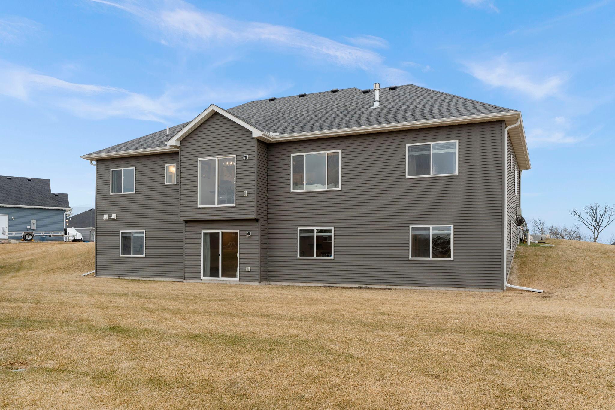 70-web-or-mls-23996 186th St NW-93.jpg